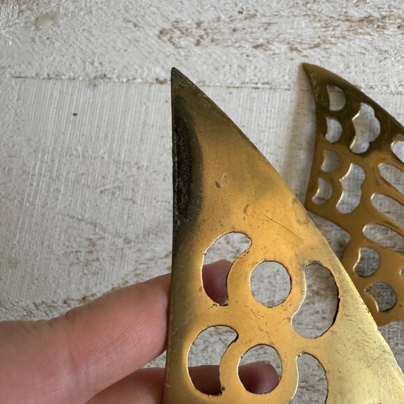 Set of Two Vintage Brass Butterflies - Picture 4 of 10